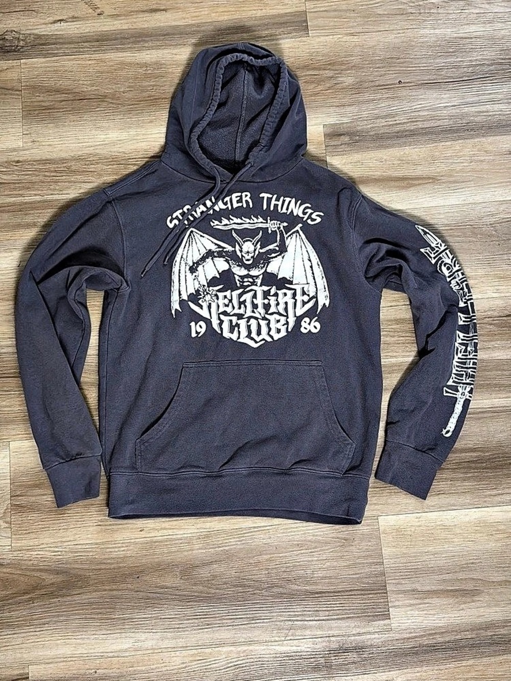 Stranger Things Hellfire Club Graphic Hoodie Size Small